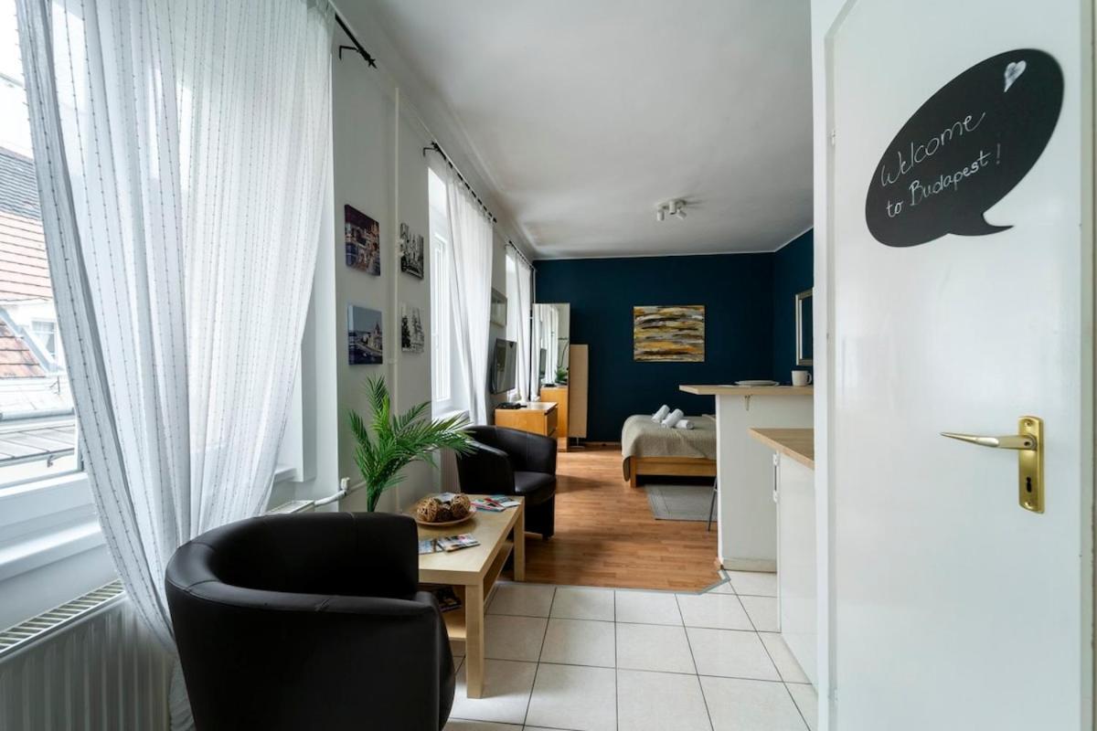 Lovely In The Heart Of Downtown Apartament Budapeszt